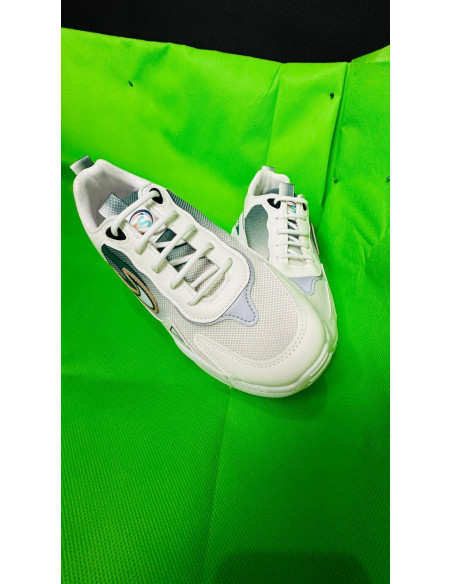 Men's White Rubber Joggers - Stylish Running Gear for Fitness Enthusiasts