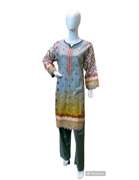 3 Pcs Women's Stitched Khaddar...