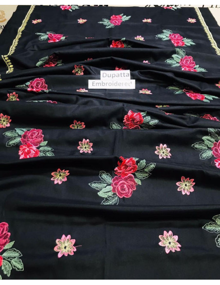 Women's embroidered dress 