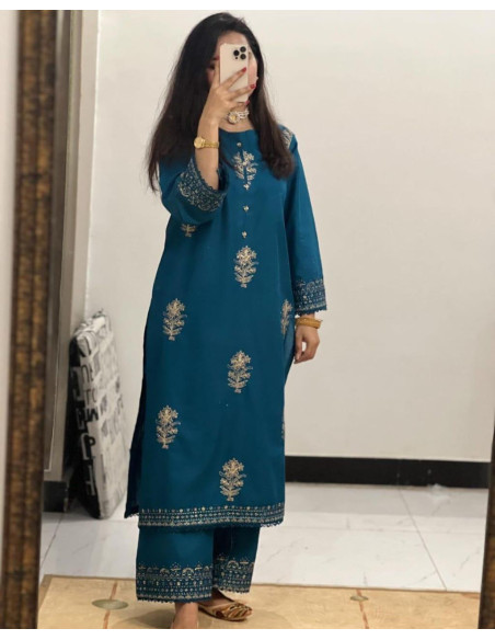 Women 2 peice linen suit