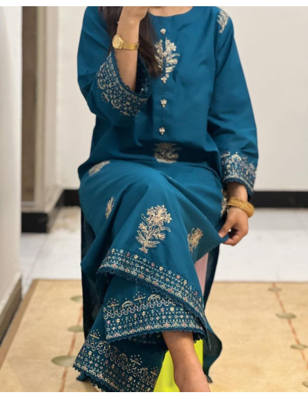 Women 2 peice linen suit