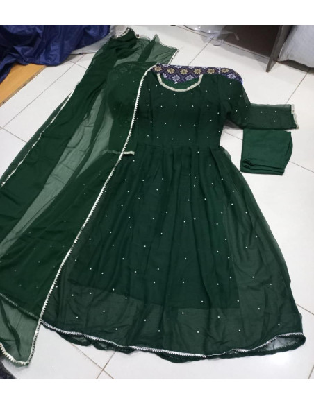 3 Pcs Women's Stitched Border Embroidered Maxi Suit