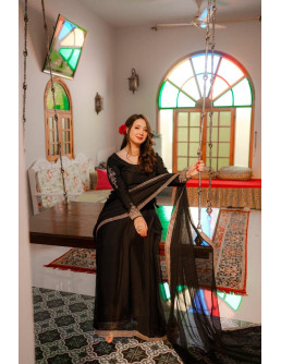 Elegant Black Chiffon...