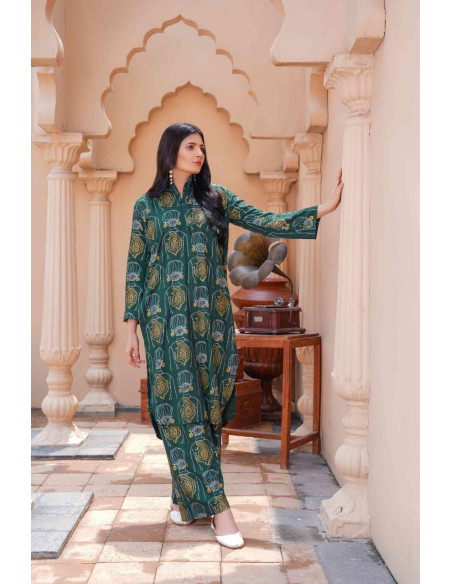 Chic Women's Stitched Printed Linen Shirt and Trouser Set..