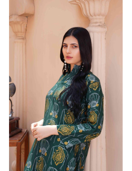 Chic Women's Stitched Printed Linen Shirt and Trouser Set..