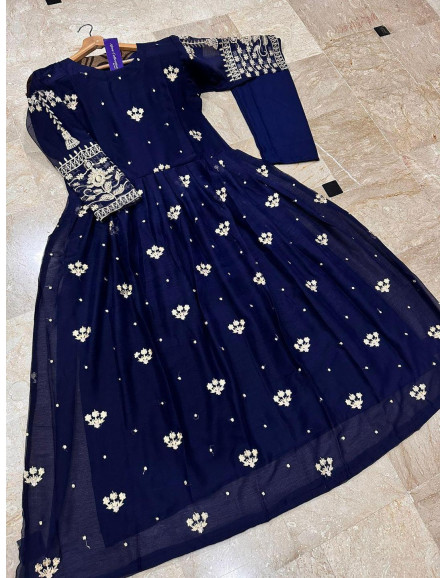 Elegant Women's Stitched Maxi and...