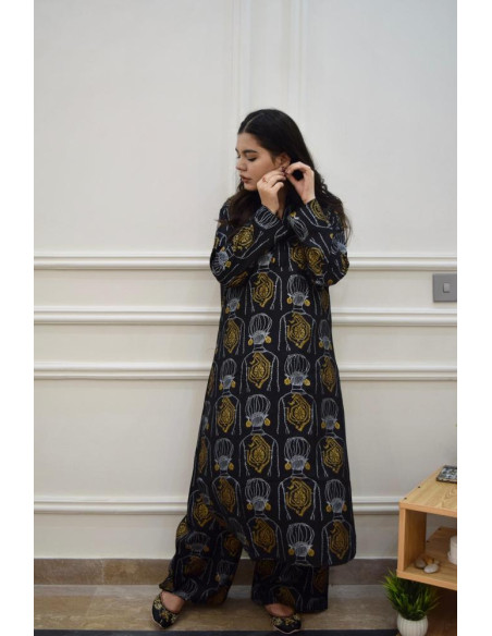 2 Pcs Women's Stitched Linen Block Printed Shirt And Trouser