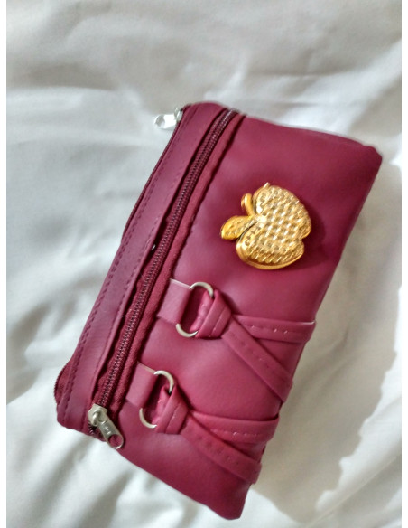 Elegant hand clutches