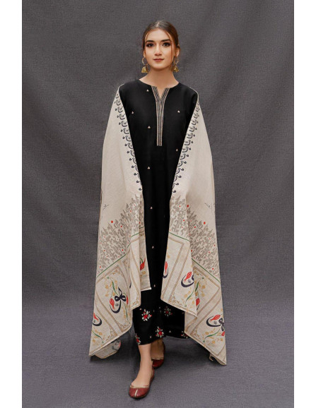 2Pce Khaddar Embroidered Unstitched suit